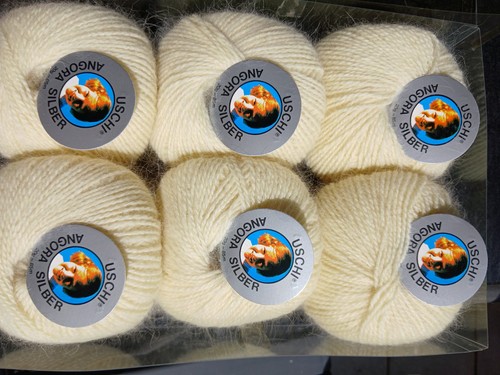 240 gomitoli lana angora - 240,