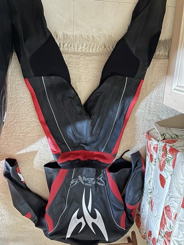 Pelle per moto due pezzi